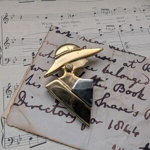 Vintage Lady In Hat Silhouette Brooch in Gold & Silver